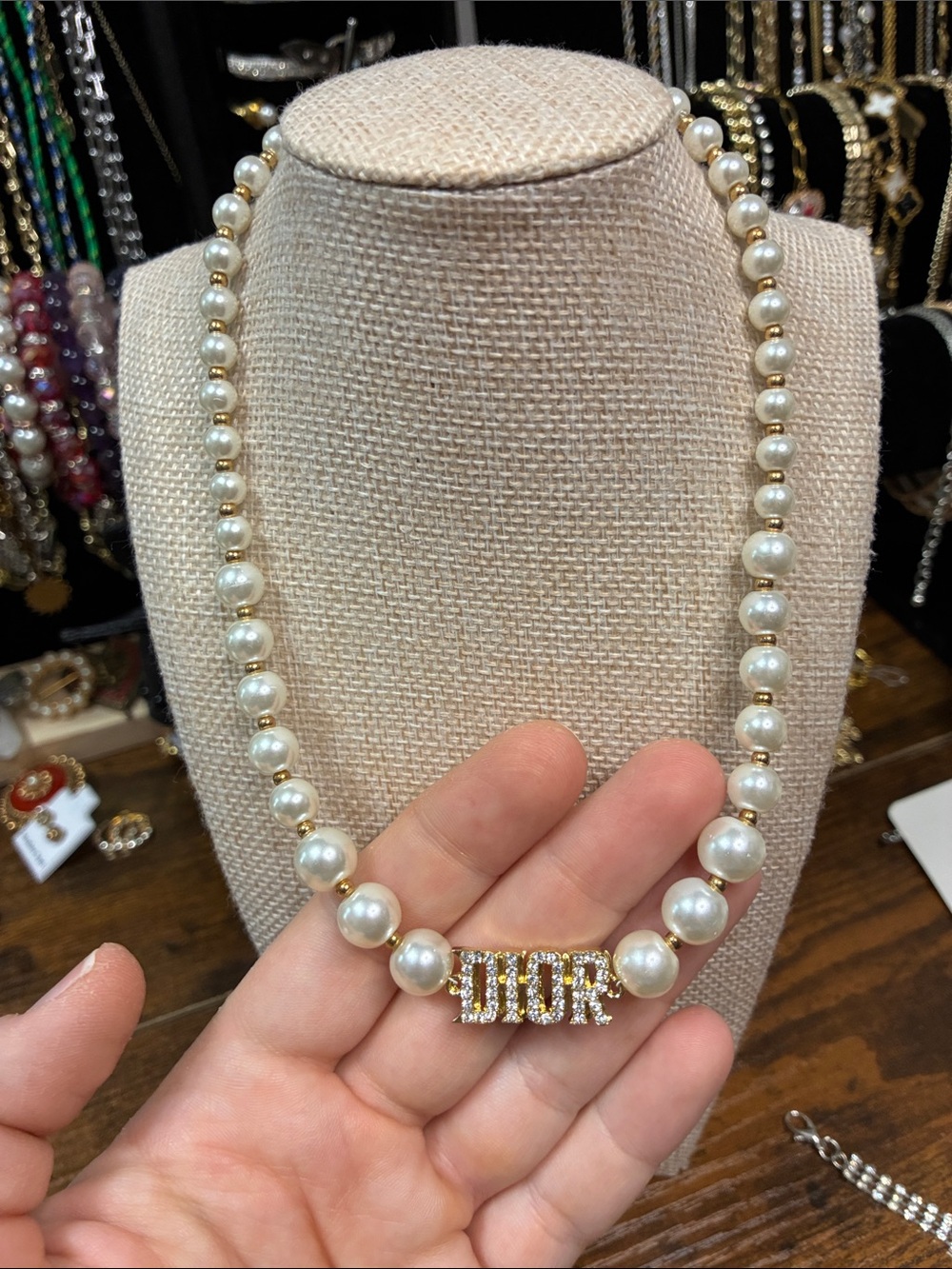 Pearl Necklace with Gold Crystal Pendant - White